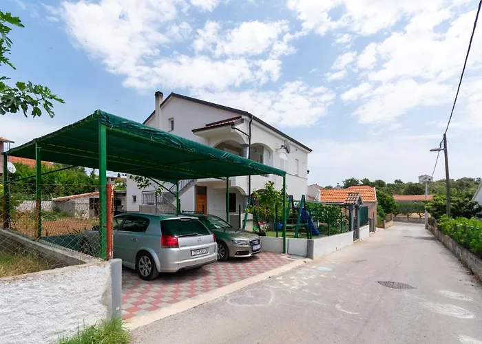 With Parking Space Pakostane, Biograd - 19889 *