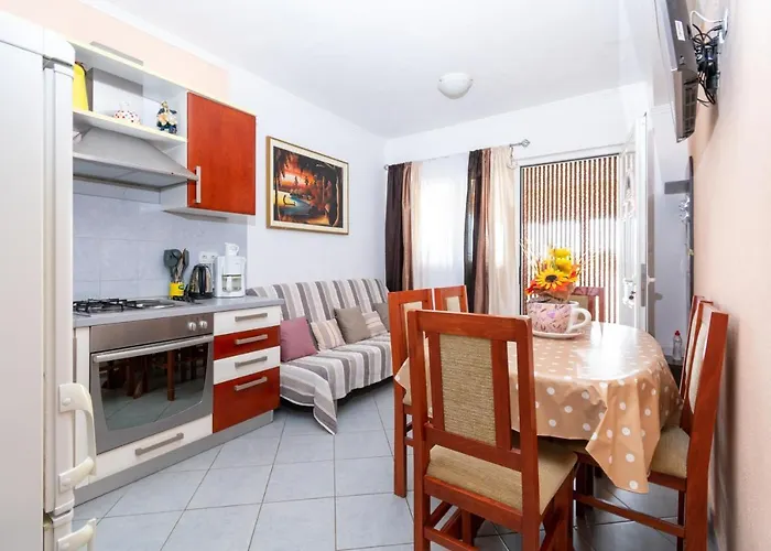 Apartmán With Parking Space Pakostane, Biograd - 19889 Pakoštane