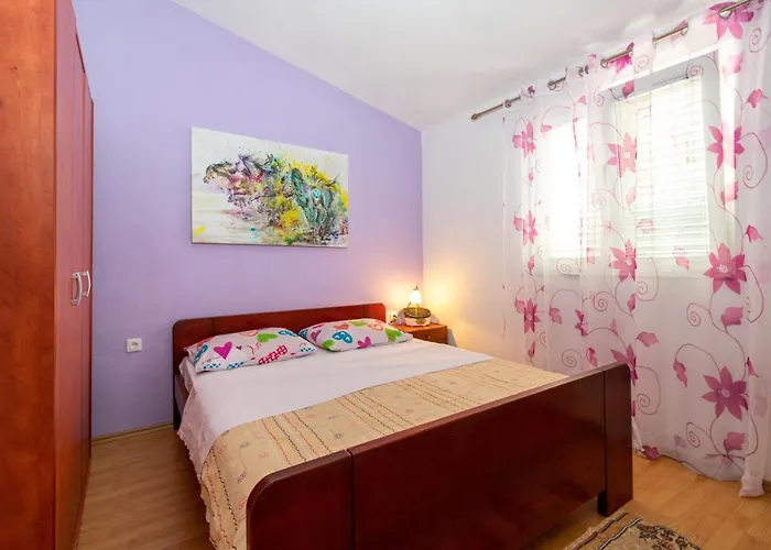 With Parking Space Pakostane, Biograd - 19889