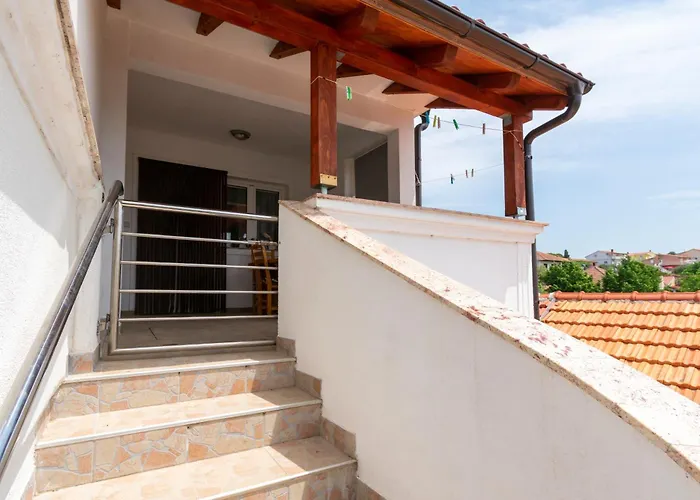 With Parking Space Pakostane, Biograd - 19889 Apartmán